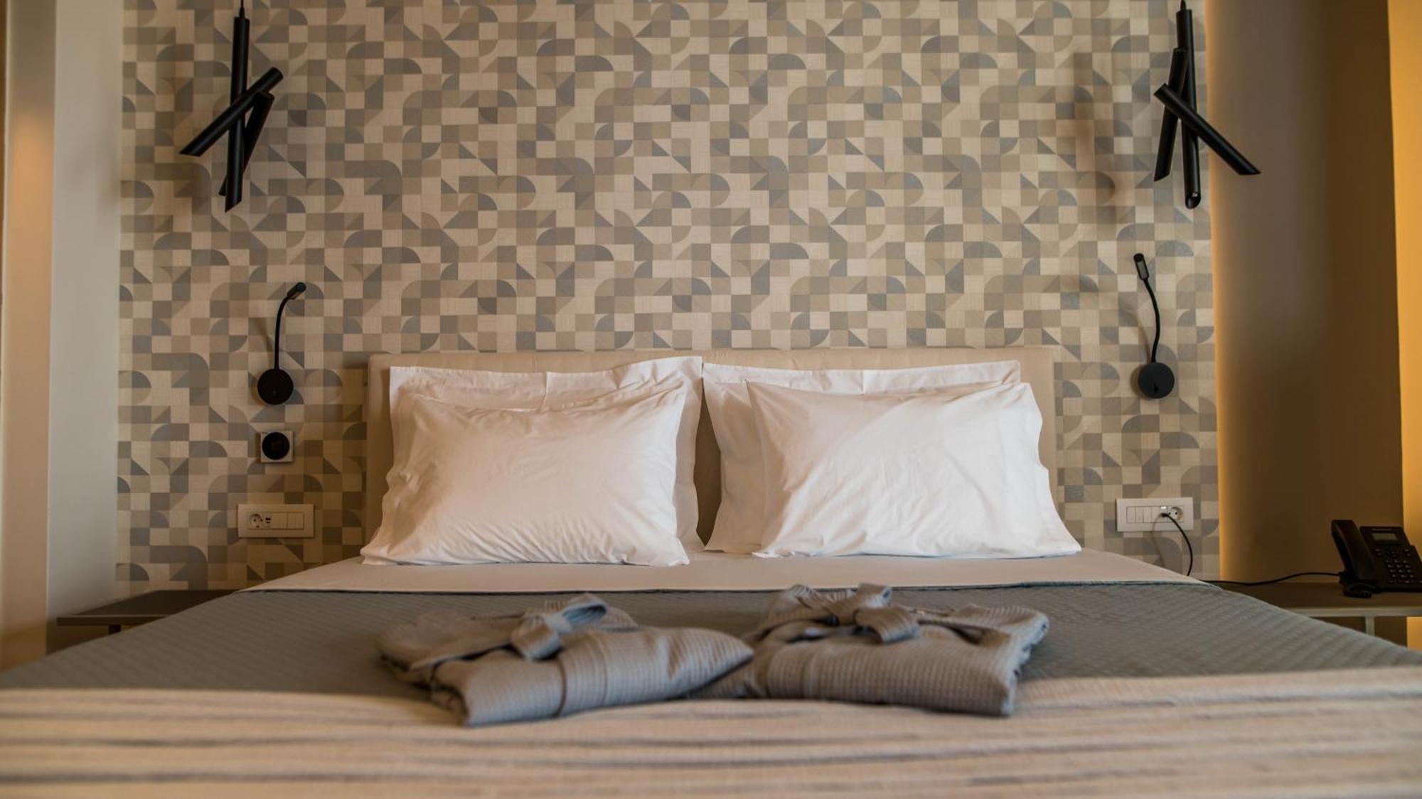 Alissachni Seaside Hotel 데르베니 외부 사진