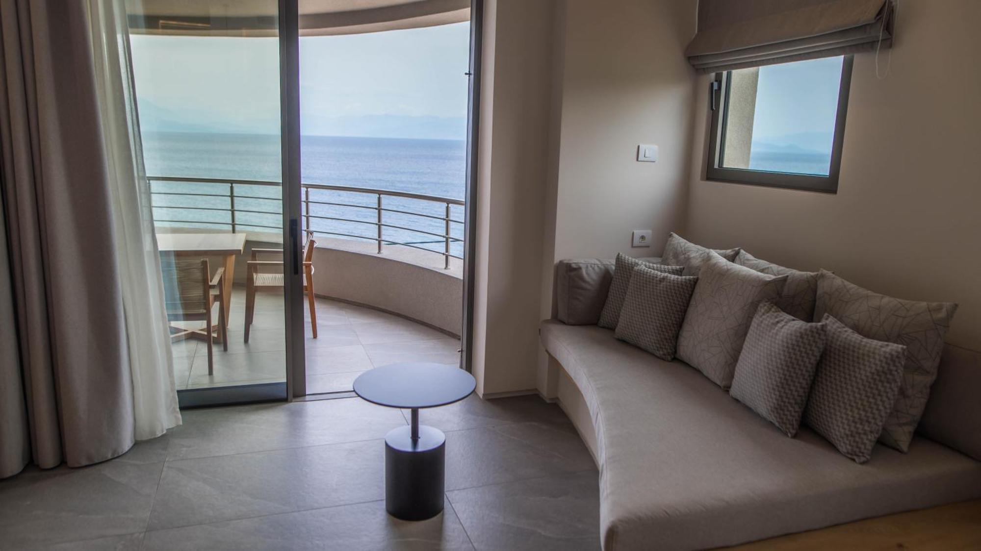 Alissachni Seaside Hotel 데르베니 외부 사진